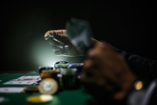 Азарт сильнее воли — ученые выяснили, как игровая зависимость перестраивает мозг