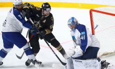 «Не обошлось без подарков». Долгожданную победу «Барыса» разобрало зарубежное СМИ