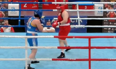 Нокаутом закончился бой Казахстана за финал турнира по боксу в Испании