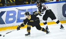 Матч «Сарыарки» в чемпионате Казахстана обернулся пятью шайбами