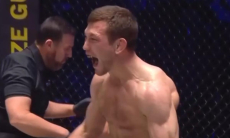 Видео полного боя, или Как непобежденный казахстанец нокаутировал экс-чемпиона зарубежной лиги