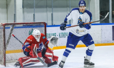 Видеообзор матча c жесткой дракой и шестью шайбами в чемпионате Казахстана 