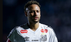 Неймар принял решение о завершении карьеры