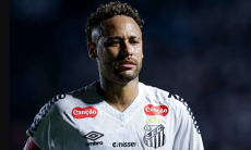 Неймар принял решение о завершении карьеры