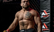 «Это неправильно». Жалгас Жумагулов раскрыл причину поражения Артема Резникова