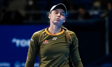 Елене Рыбакиной озвучили судьбу матча с олимпийской чемпионкой