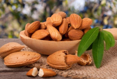 Назван продукт, который защищает от деменции и инсульта 