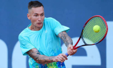 Теннисист из Казахстана оформил мощную победу и сыграет за полуфинал турнира в Индии