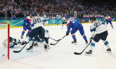 Громкой сенсацией завершился первый матч мужского хоккейного турнира Олимпиады-2026