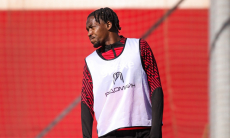 Французский экс-футболист «Валенсии» прибыл в клуб КПЛ