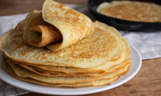 Врач заявила об опасности сочетания блинов с алкоголем