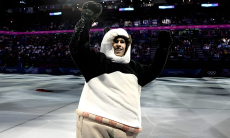 Михаил Шайдоров вышел в образе «Кунг-фу Панды» и встретился с Джеки Чаном. Видео