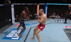 Глухим нокаутом обернулся бой экс-соперника Шавката Рахмонова в UFC. Видео