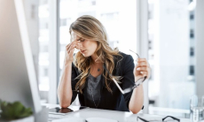 Сыр, кофе, авокадо. Как обычные продукты могут вызвать боль?