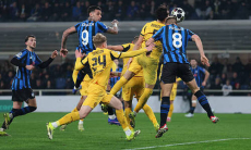 Пятью голами и удалением обернулся стыковой матч Лиги Чемпионов