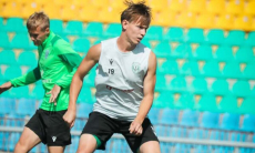 Европейский клуб объявил о подписании экс-футболиста сборных Казахстана