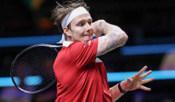 Тремя сетами обернулся матч Александра Бублика на турнире за три миллиона долларов