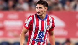 В «Барселоне» выступили с заявлением по трансферу Хулиана Альвареса