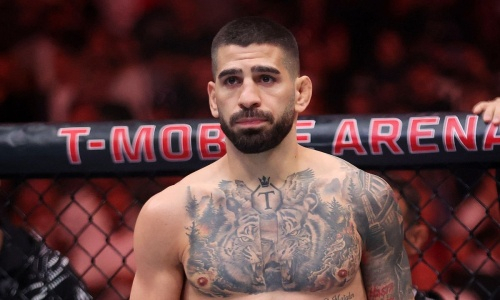 Боец UFC «отправил» Топурию в нокаут