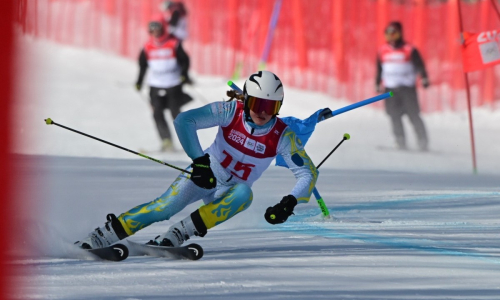 Казахстанская горнолыжница вошла в десятку лучших на турнире FIS в Германии