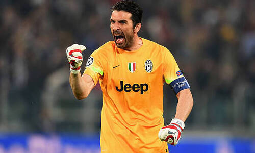 Названы лучшие вратари XXI века