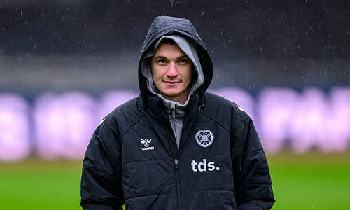 Найдено объяснение отсутствию игровой практики Ислама Чеснокова в «Хартсе» 