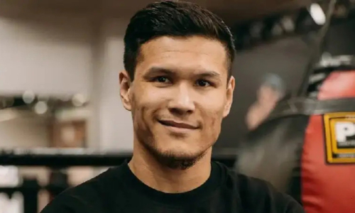 Данияр Елеусинов показал свою возлюбленную. Фото