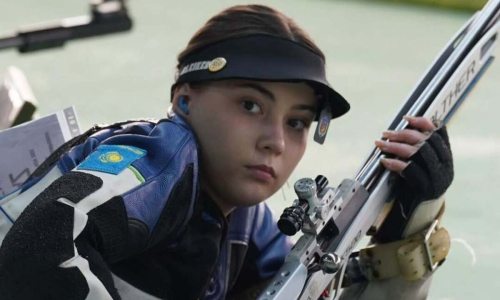 Казахстанка переписала рекорды мира и Азии на турнире в Индии