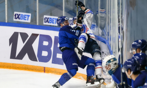 Судьбу матча лидеров чемпионата Казахстана решили пять шайб 