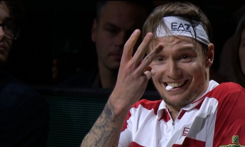 Александр Бублик обозвал теннисистов нехорошим словом на турнире за 1,4 миллиарда. Видео