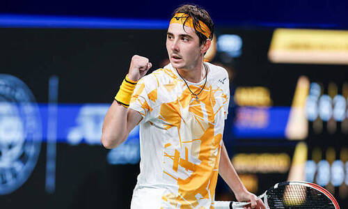 В трех сетах решилась судьба казахстанского теннисиста на турнире во Франции