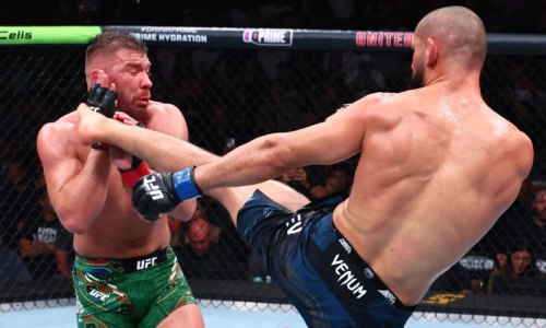 Хамзат Чимаев вызвал удивление в бою за титул чемпиона UFC