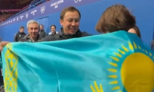 Геннадий Головкин поздравил Михаила Шайдорова с «золотом» Олимпиады-2026. Видео