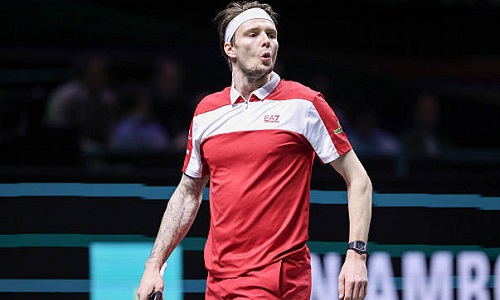 Разгромом закончился матч Александра Бублика за финал престижного турнира