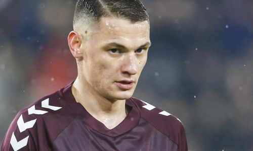 Шестью голами обернулся матч «Рейнджерс» — «Хартс» с участием Ислама Чеснокова