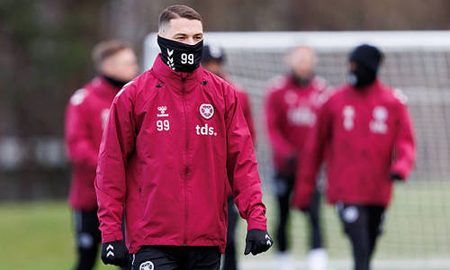 Эксперт нашёл позитив для Ислама Чеснокова в проигранном матче «Хартса»