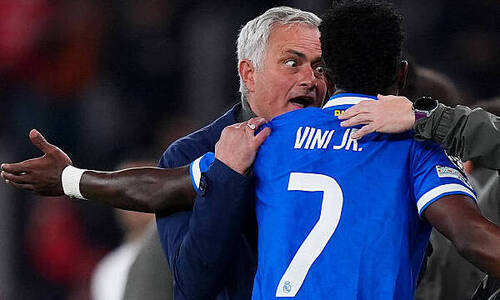 Прерван матч «Бенфика» — «Реал» в Лиге Чемпионов. Известна причина