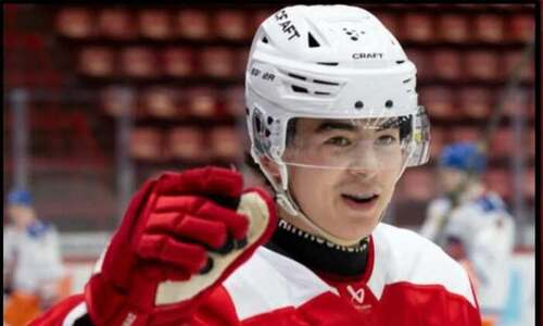 Казахстанский хоккеист помог обыграть европейскую команду