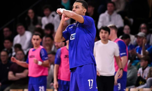 Фоторепортаж с матча Лиги Чемпионов «Этуаль» — «Семей» 5:4