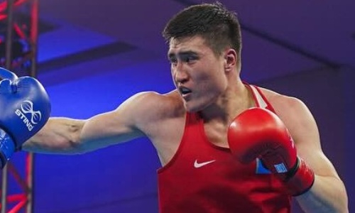 Казахстанский тяжеловес не оставил шансов сопернику на малом ЧМ-2026 по боксу