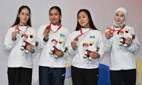 Фехтовальщицы из Казахстана завоевали «бронзу» юниорского чемпионата Азии