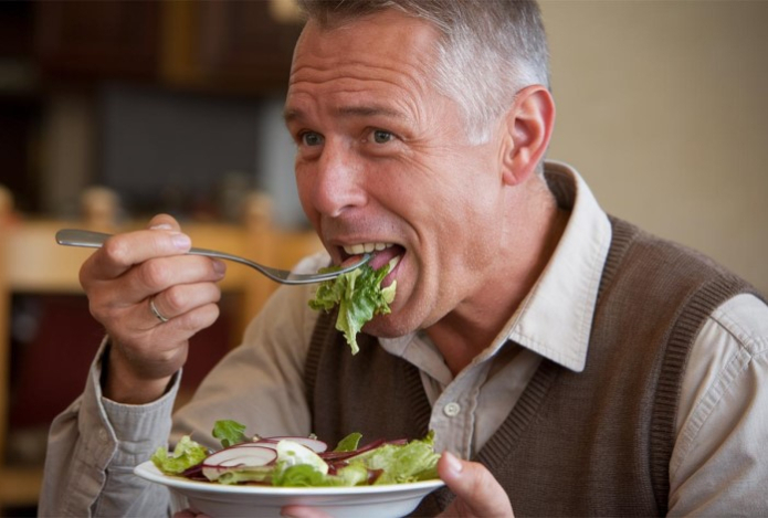 Названы пять продуктов против воспаления для мужчин старше 50 лет