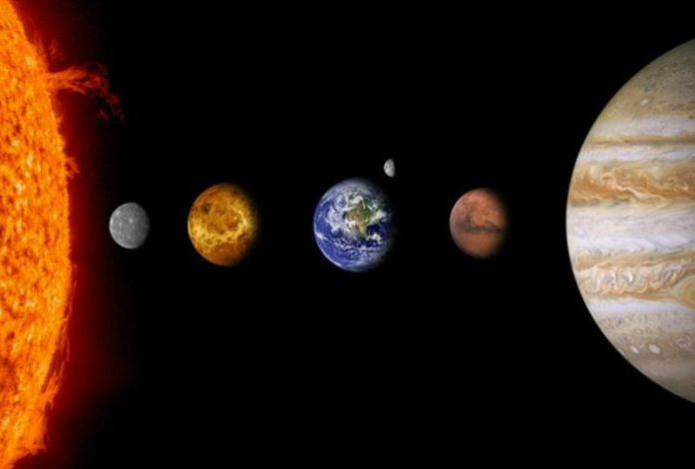 Парад планет, солнечное затмение и Персеиды — названы главные астрособытия 2026 года