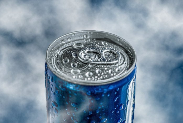 Этот вопрос волнует многих — нужно ли мыть банку газировки перед открытием