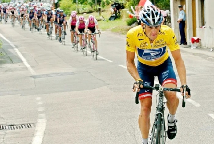 Стал известен исполнитель роли Лэнса Армстронга в новой спортивной драме