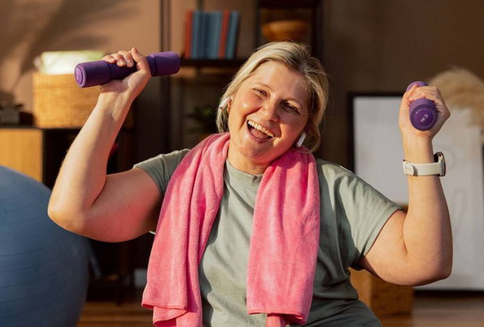 Названы четыре ежедневные привычки для потери веса после 50 лет