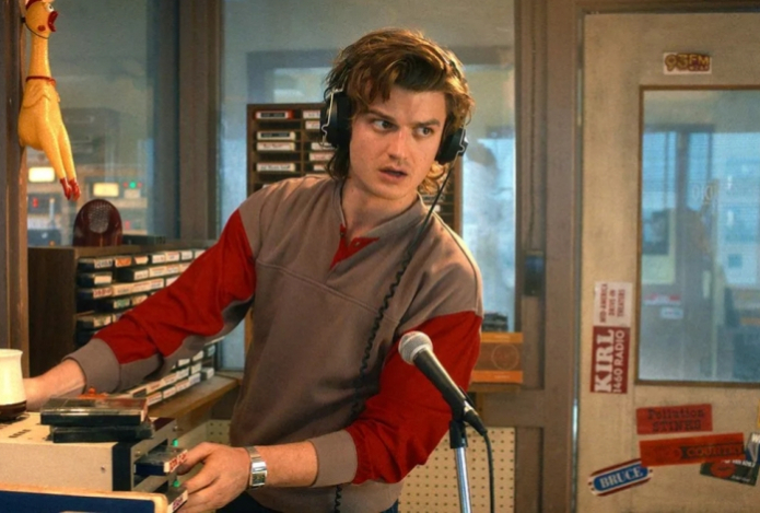 Звезда «Очень странных дел» стал соавтором песни из нового альбома Charli XCX