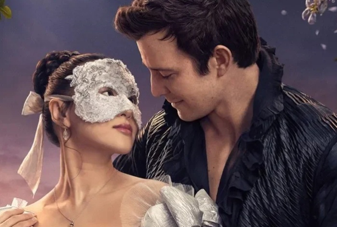 Вышел новый постер сериала «Бриджертоны» с главной героиней. Фото