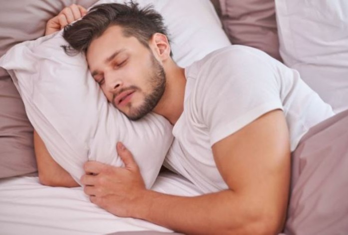 Как меняется сон с возрастом и что рекомендуют врачи