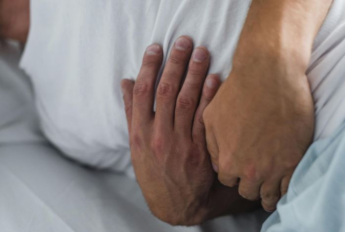 Онколог предупредил о рисках частой смены партнеров